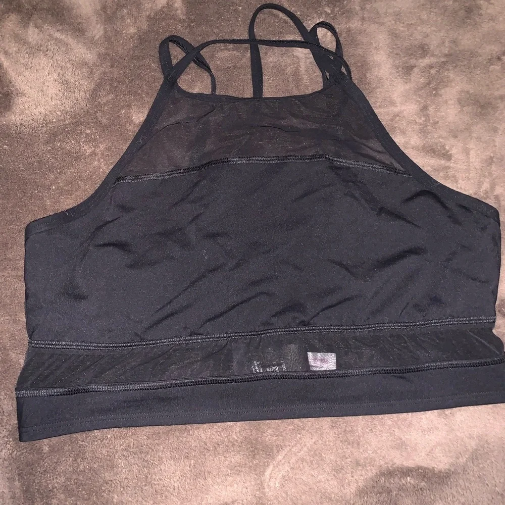 Pink Victoria Secret Ultimate Strappy Cropped Mesh Halter Bra - Picture 1 of 9